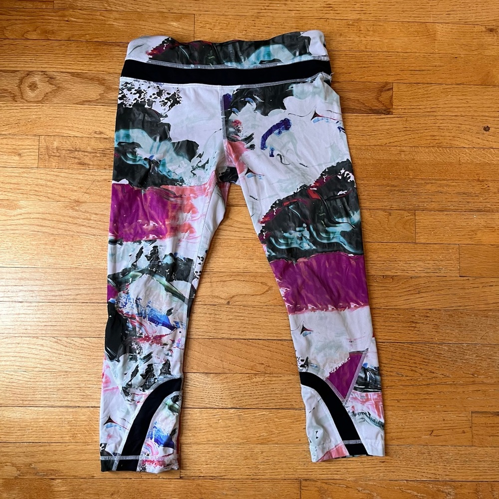 Lululemon Size 6 crop leggings